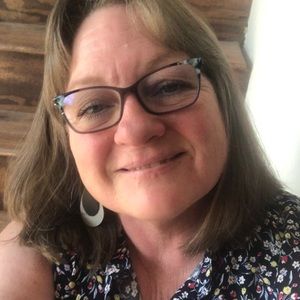 Meet your Posher, Regina